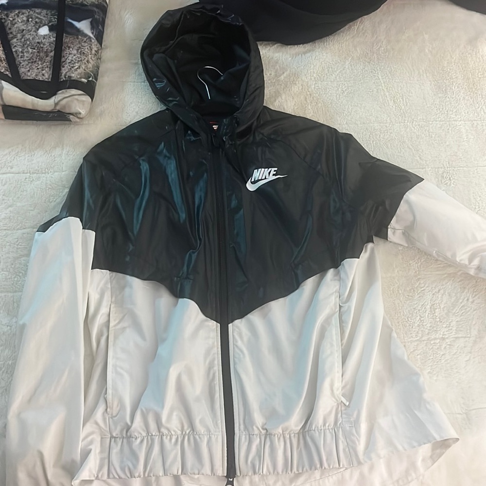 Nike wind breaker